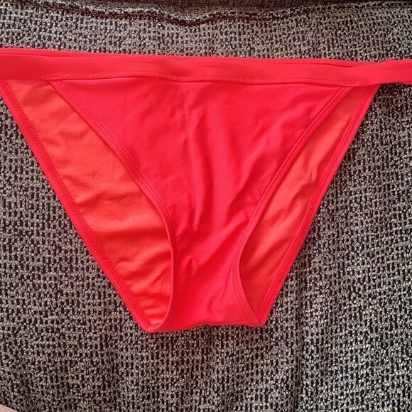 ✨Express Thick Strap Bikini Bottoms✨ - Picture 2 of 6